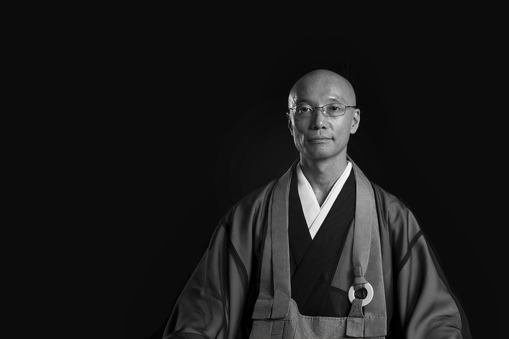Japanese Monk – Life On The Move